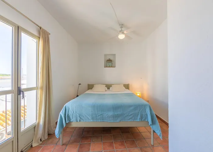 Casa Luna - Charming Town House By Tarifarent