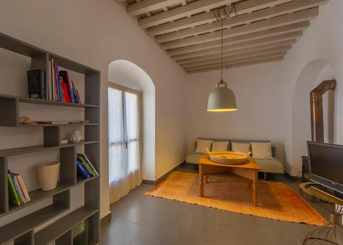 Casa Luna - Charming Town House By Tarifarent
